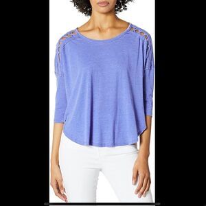 Betsy Johnson cross cross cutout tee. Small